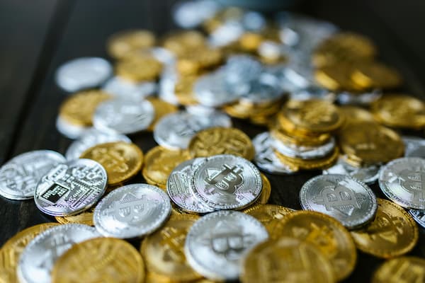 净息差1.41%回升0.01%，黄金影响解析